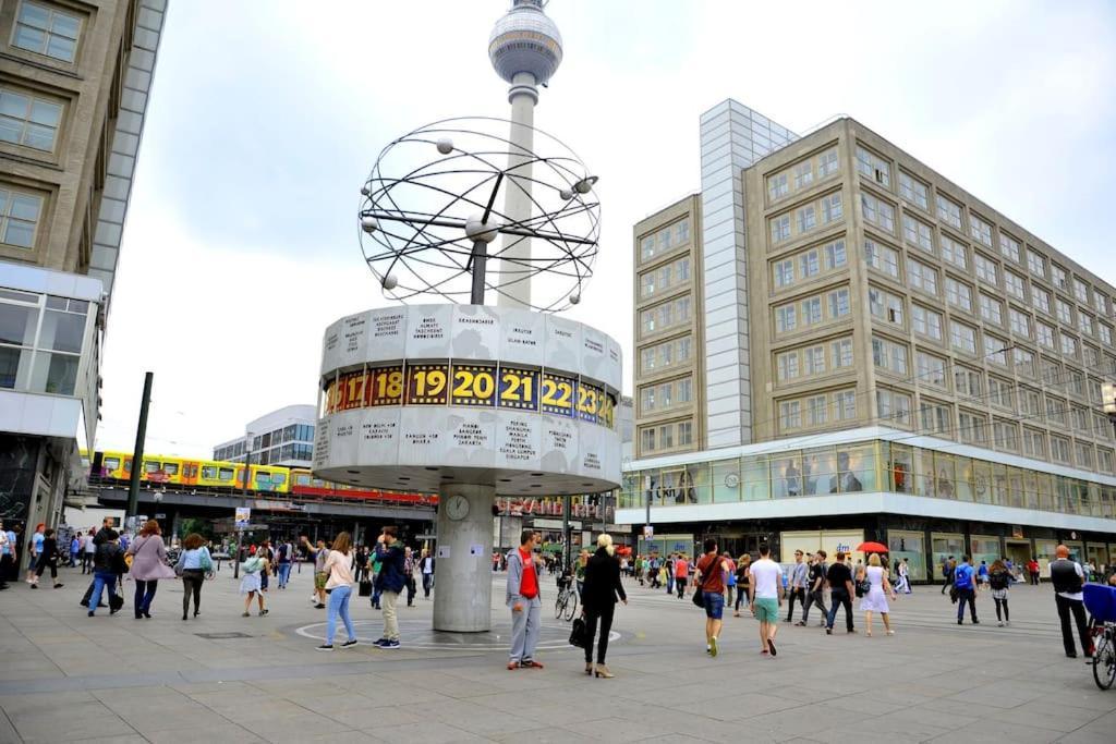 Holiday 33 Apartment K Next To Alexanderplatz Berlin Exterior photo